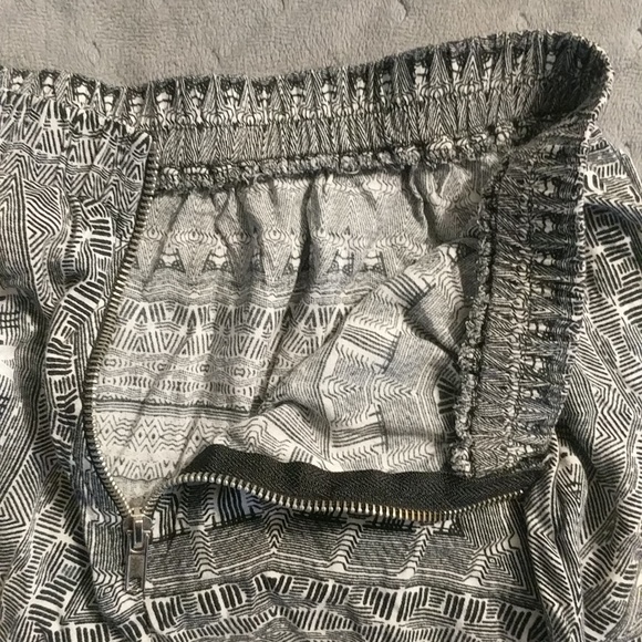 Kiva Mini Circle / Skater Skirt Size Small - Picture 8 of 8